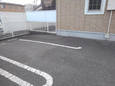 【駐車場】 | モア　エトワ－ル | 駐車場です
