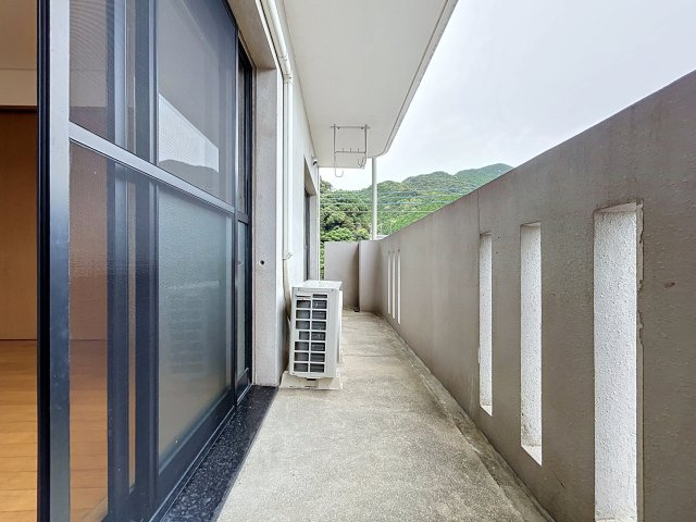 リバーサイド東長崎のバルコニー|ゆとりのあるバルコニーです