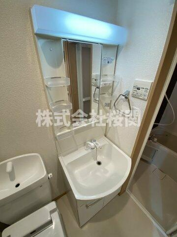 ベイルーム東白楽の洗面所