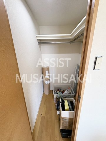 ANESIS KAPPA DUO（アネシスカッパデュオ）の収納|室内写真：設備同仕様の別号室です