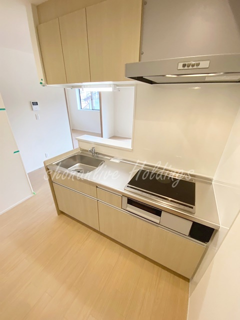 横須賀市追浜本町１丁目のアパートのキッチン