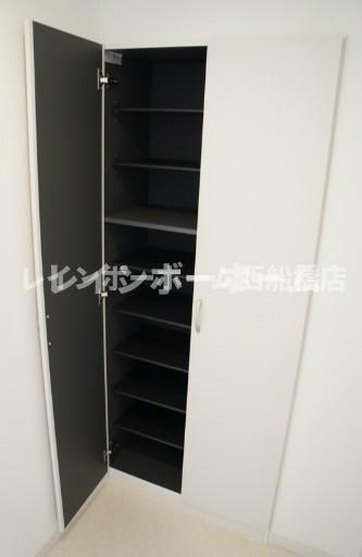 リブリ・二ソルの玄関