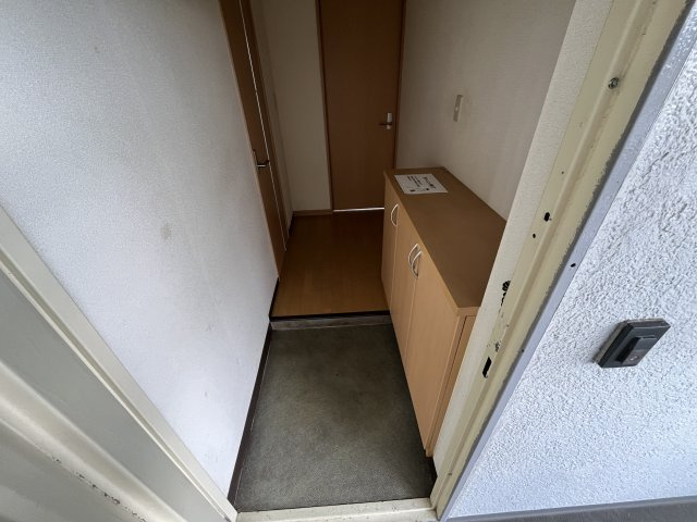 イケダ第一コーポの玄関|シンプルで使いやすい玄関です