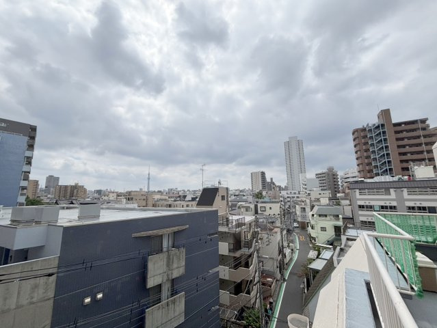 ダイアパレス三河島の展望|ルーフバルコニーからの眺望・スカイツリー、墨田川花火大会望めます