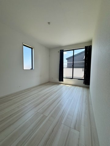 比企郡川島町中山中古戸建の洋室