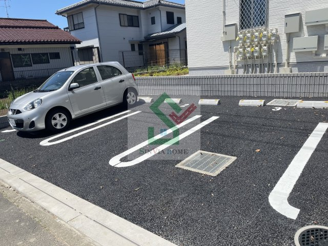 スパークジョイの駐車場