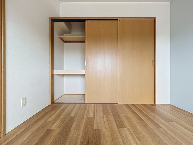 リバーサイド東長崎の収納|大きなものも収納できそうです
