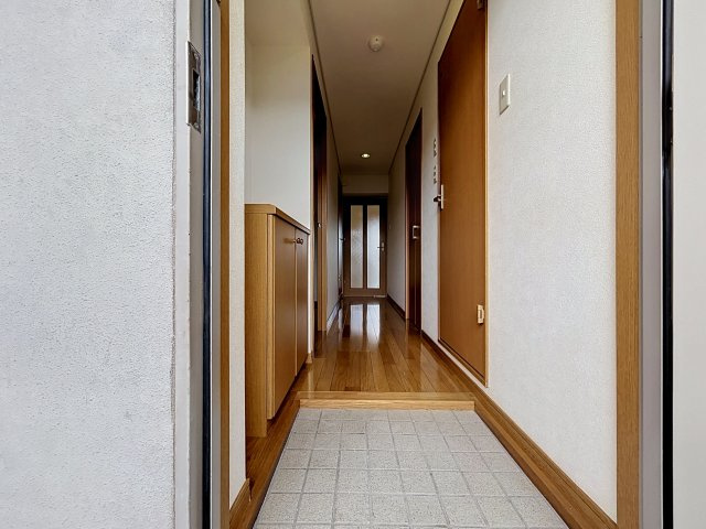 リバーサイド東長崎の玄関|ゆったりとした玄関です