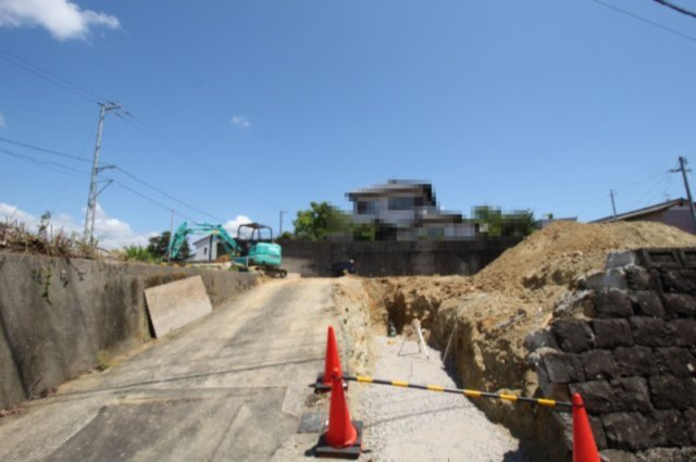 福井町　建築条件なし　売土地　A号地（全4区画）　の前面道路含む現地写真|西側　接面　4.14ｍ　南側　接面　16.83ｍ