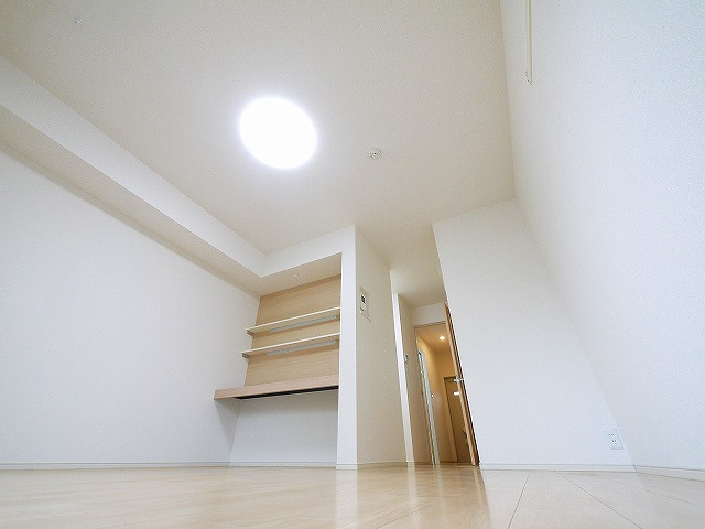 ＳａｖｏｒｙＲｅｓｉｄｅｎｃｅの内装|個人の部屋や寝室として使える洋室です