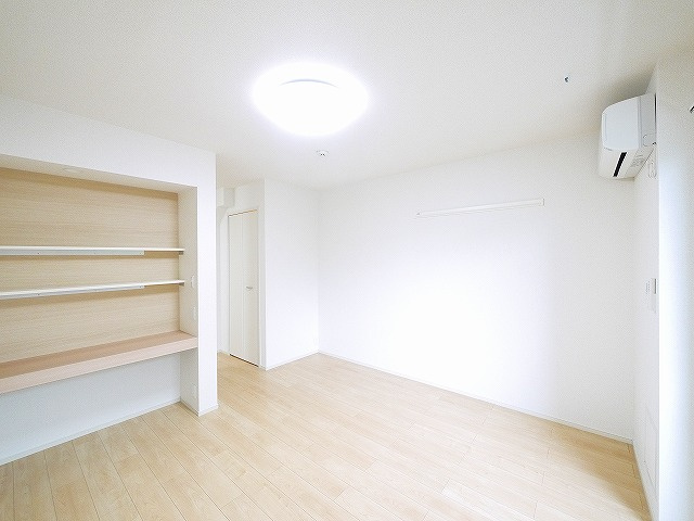 ＳａｖｏｒｙＲｅｓｉｄｅｎｃｅの洋室|コンパクトで使いやすい洋室です