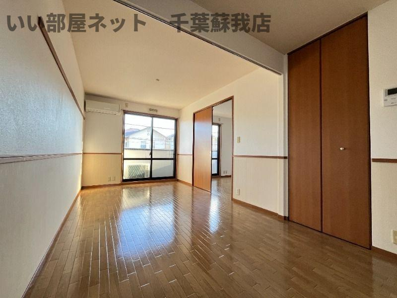 サンシャインAの居間・リビング|ゆったり過ごせる居間です