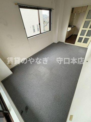 【洋室】 | アミティハイツ太子橋
