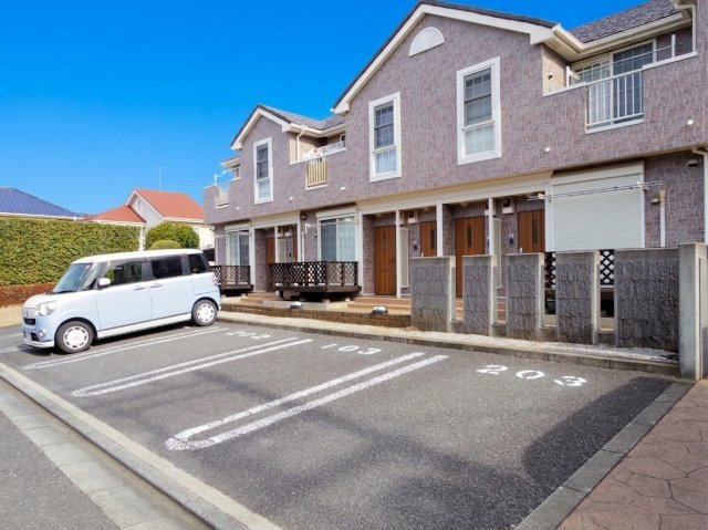 フォレストの駐車場