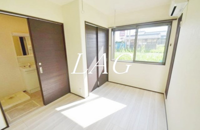 【居間・リビング】 | レグノ大宮大和田 | 洋室のお部屋です。（同仕様です）