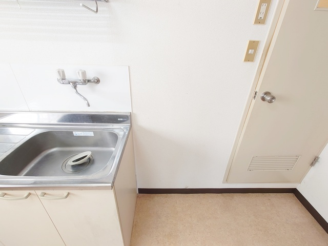 北区志茂２丁目の賃貸マンションのキッチン|冷蔵庫置場☆