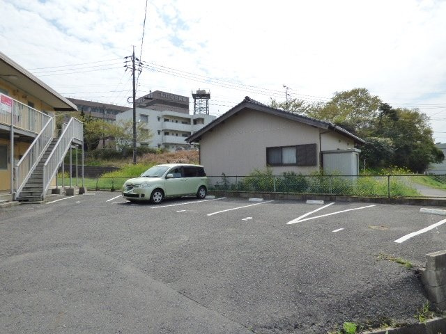 グランコムメゾン南中川の駐車場|駐車場があります
