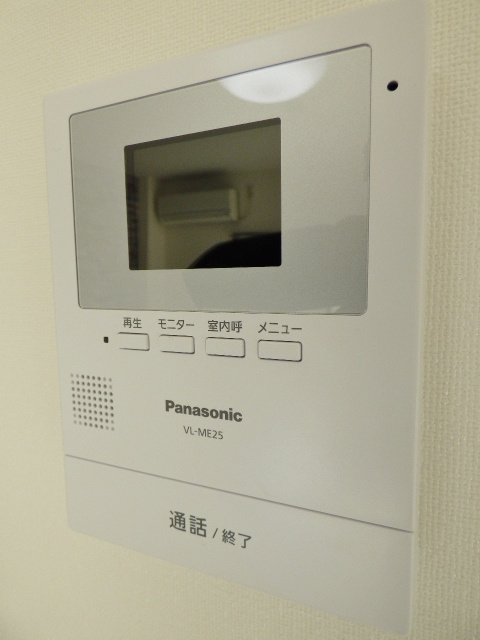 ＹＫビルのセキュリティ|居室にモニタ付インターホン付き！玄関まで行かずに来客確認！　※掲載画像は同タイプの別室内画像のためイ