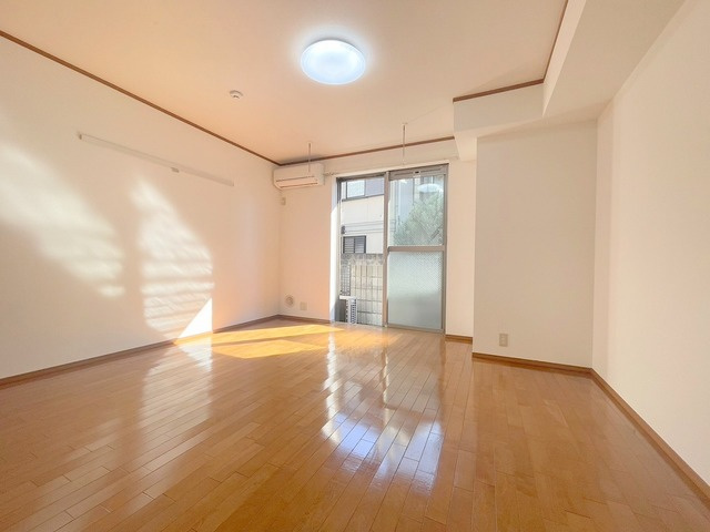 サザンレジデンスの寝室|★明るいフローリングのお部屋です★