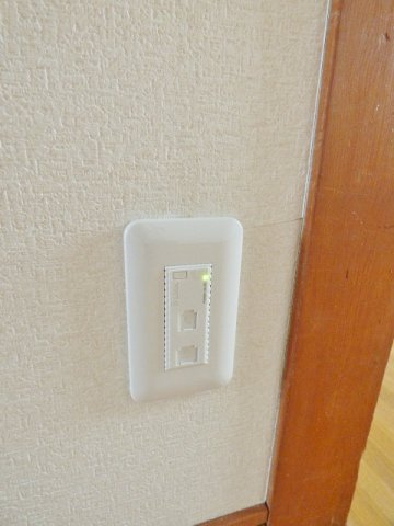 ハイツ足立の設備|無料ネット設備。ご入居後、すぐ使えますよ♪　※掲載画像は同タイプの室内画像のためイメージとしてご参照