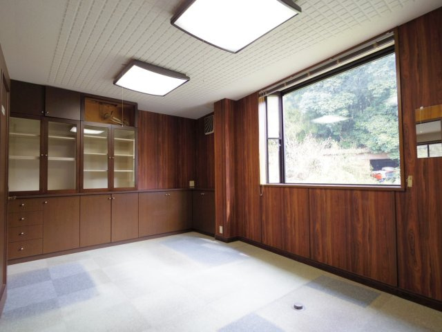 中山　事務所・店舗の内装|きれいな内装です