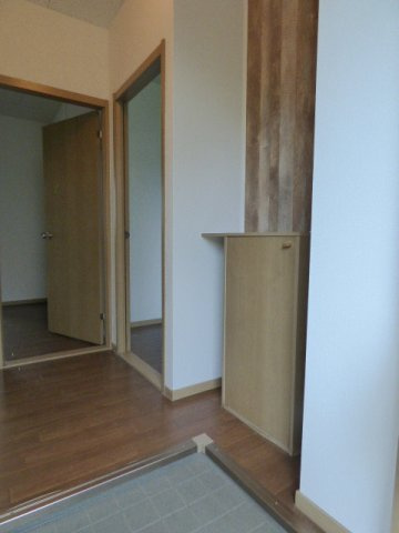 サンガーデンＫＯＢＡＹＡＳＨＩ　Ｂ棟の玄関|きれいな玄関です