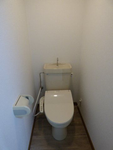 竹田ビルのトイレ|※掲載画像は同タイプの別室内画像のためイメージとしてご参照ください。