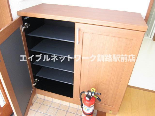 住之江町11-2APの玄関