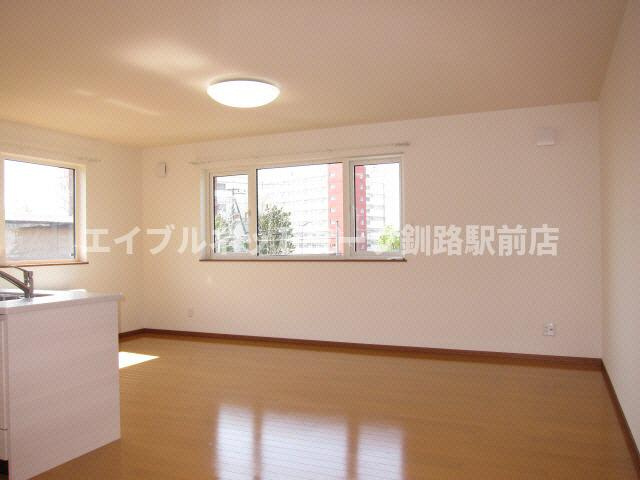 住之江町11-2APの居間・リビング