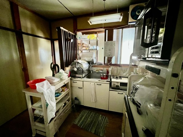 26/8/16新価格　戸建　高山市桐生町　1100万（26/9/15新規）のキッチン