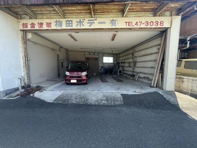 椎木町工場・居宅の駐車場