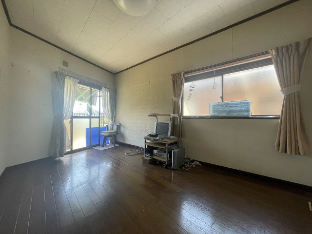 椎木町工場・居宅の洋室