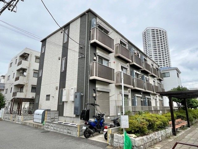 フォルス２４の外観