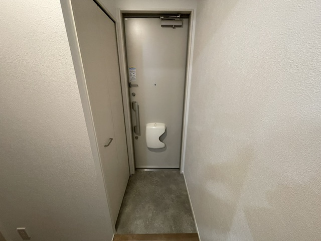 【玄関】