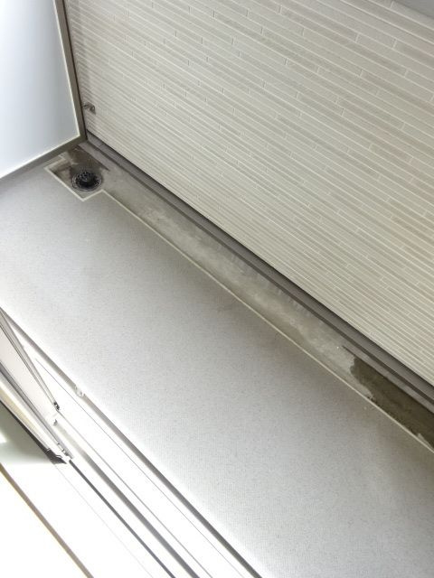 アライブ　ジュネスのバルコニー