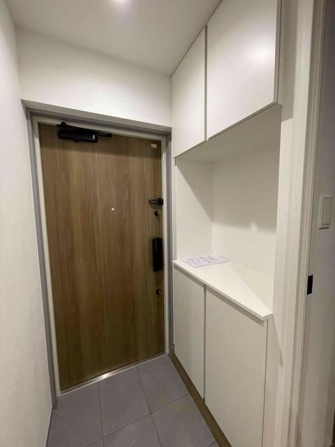 バンレーラ鷹番の玄関