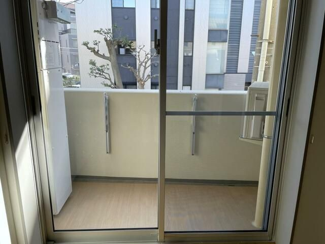 バンレーラ鷹番のバルコニー