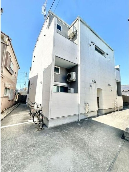 リバティ八田(リバティハッタ)の外観