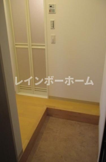 VARIANT S.の玄関