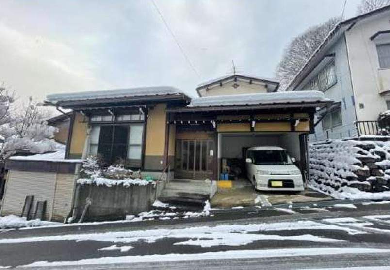 2026/8/20ご成約　戸建　高山市長坂町　320万（4/5新規）の外観