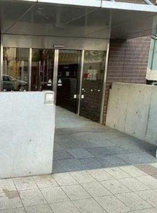 ステーションプラザタワーのエントランス|建物の内部です