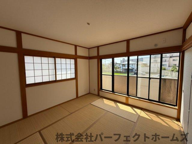 出口2丁目戸建の和室|い草の香りが落ち着く素敵な和室です