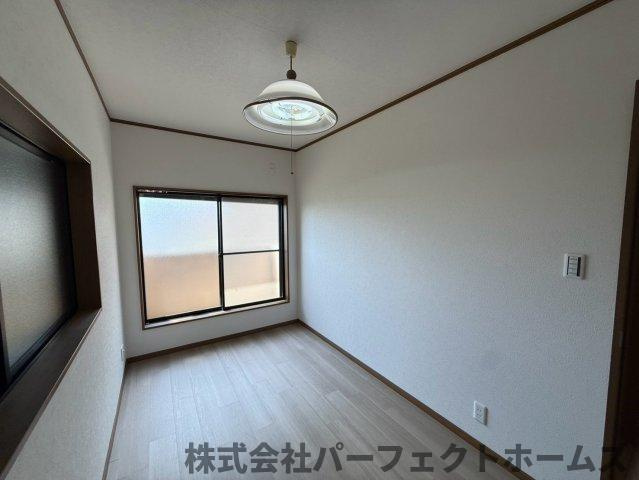 出口2丁目戸建の洋室|個人の部屋や寝室として使える洋室です
