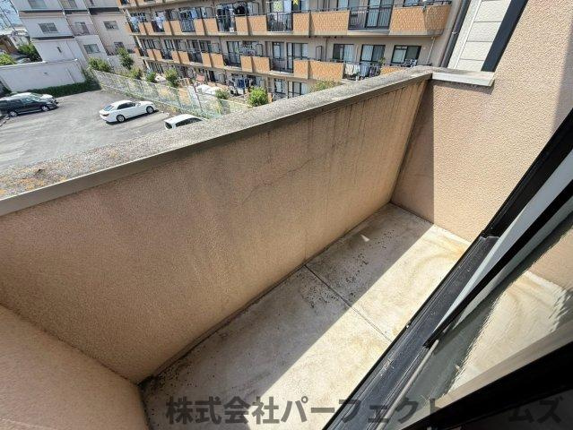 出口2丁目戸建のバルコニー|お洗濯にも便利なバルコニー付き