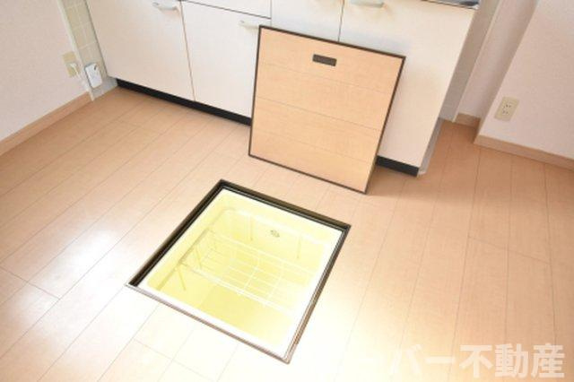 サニーコーポ A棟の収納|床下収納