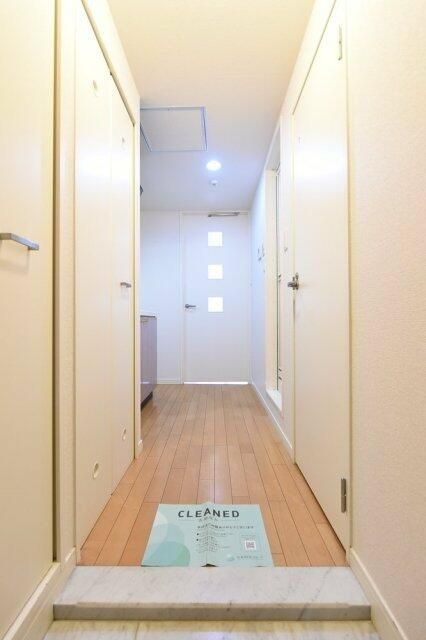 スカイコート早稲田壱番館の玄関