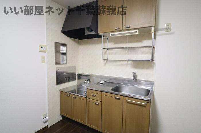 エスポワールヴィレッジⅠのキッチン|コンパクトなキッチンで掃除もラクラク