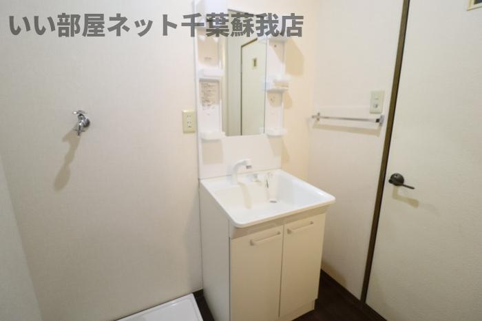エスポワールヴィレッジⅠの洗面所|コンパクトで使いやすい洗面所