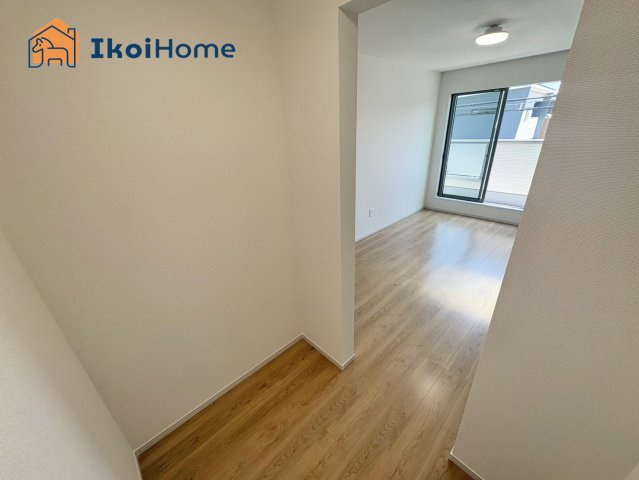 明石市貴崎1期　2号棟　新築戸建の収納|【ホームページに現地動画掲載中】●年中無休：当日予約可●季節ごとの入れ替え不要、頼もしいＷＩＣ