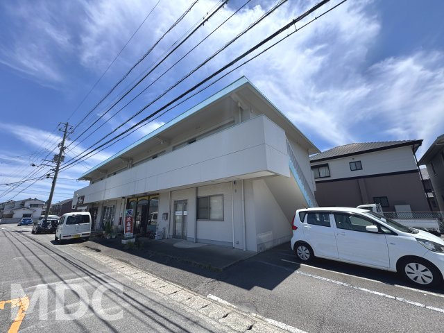 コーポ榎瀬の駐車場